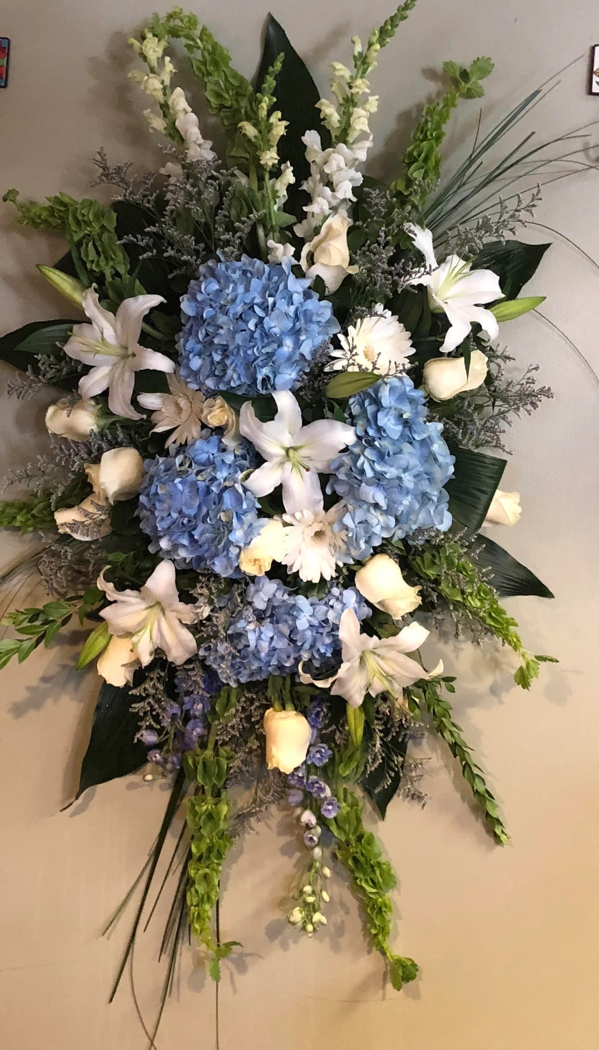 Blue and White Easel Spray